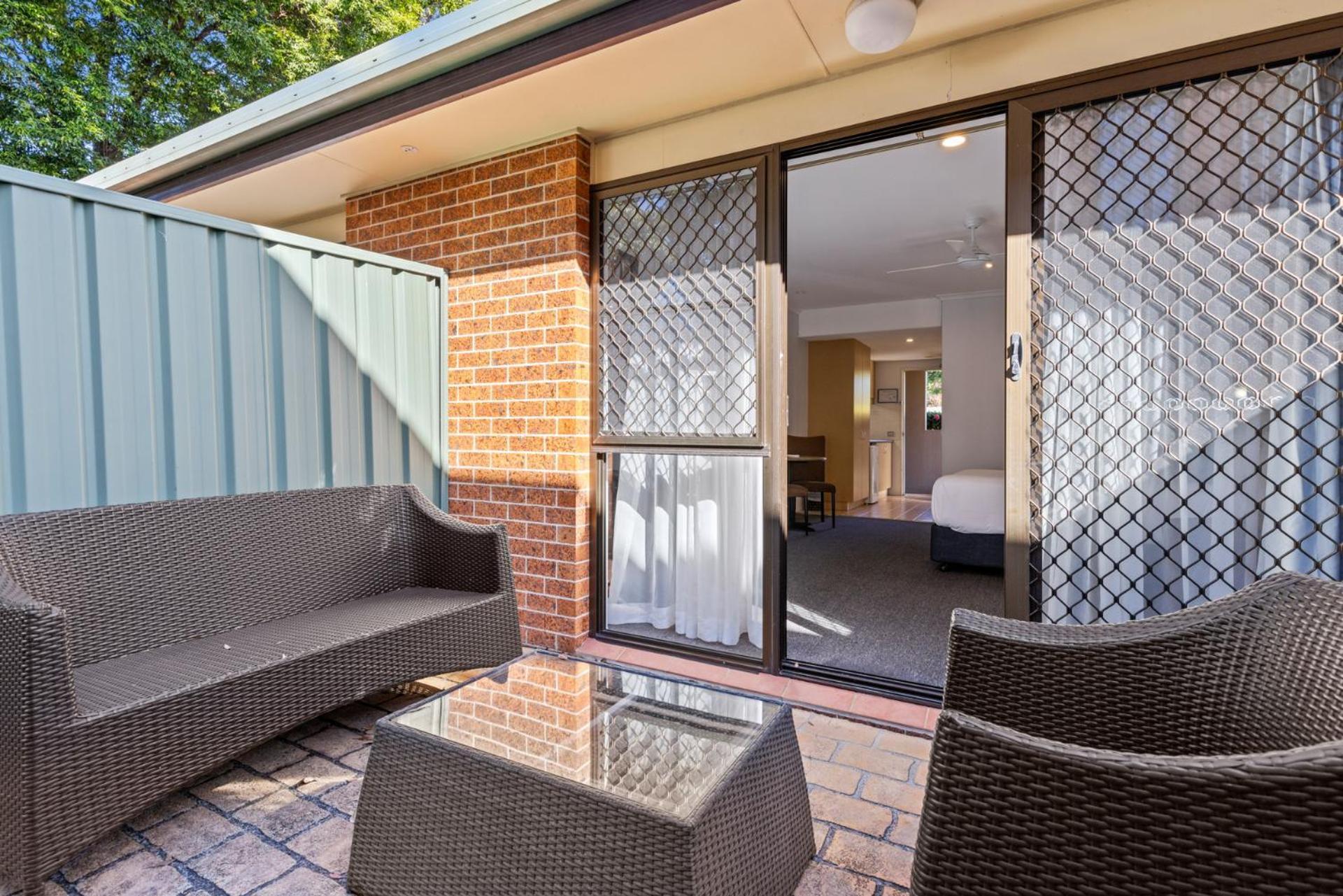 Motel Macquarie Barracks Motor